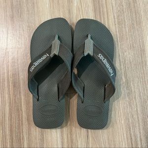 EUC Havaianas Flip Flops